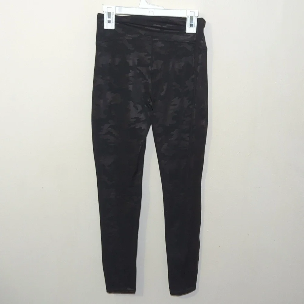Spanx Black + Gray Camo Leggings Girls Size L